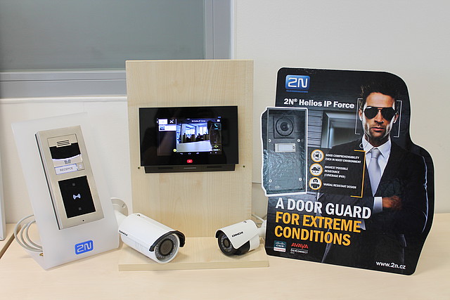 Kamery DINOX nyní můžete integrovat do kamerových komunikátorů 2N