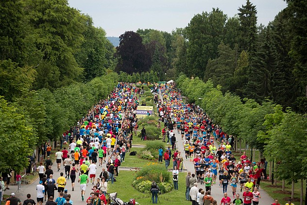 Závod měl skvělou atmosféru. Zdroj: http://www.runczech.com/